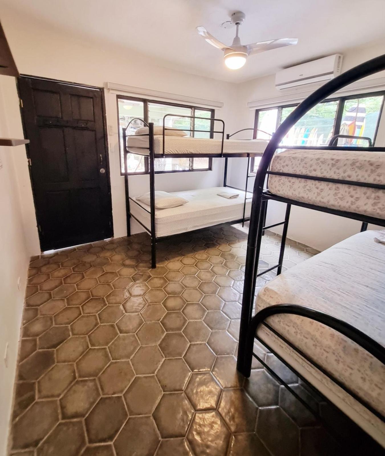 Casa Pura Vida Surf Hostel - Tamarindo Costa Rica ภายนอก รูปภาพ
