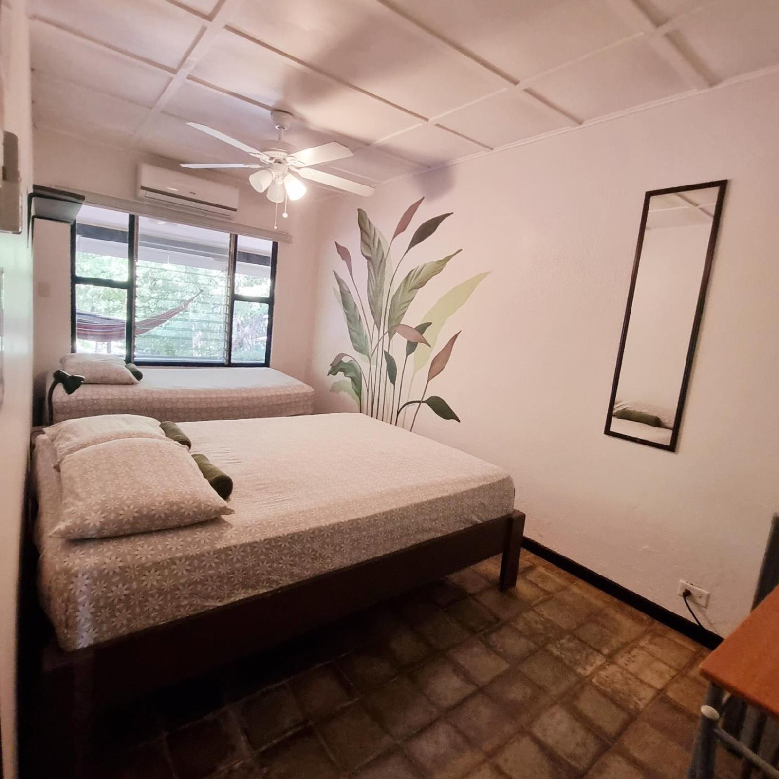 Casa Pura Vida Surf Hostel - Tamarindo Costa Rica ภายนอก รูปภาพ